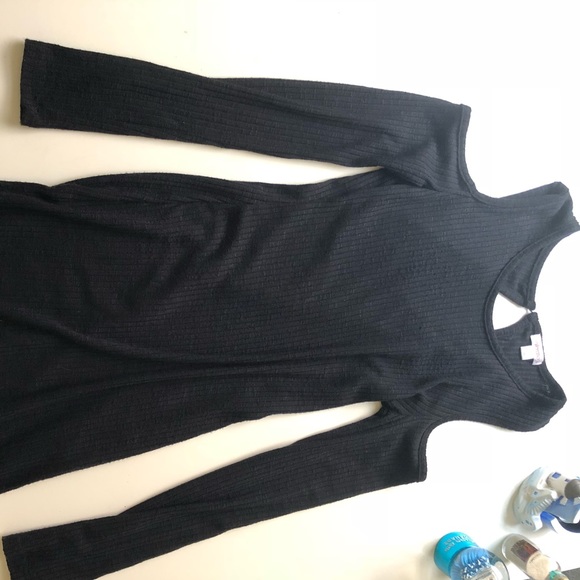 Dresses & Skirts - Black over the knee dress